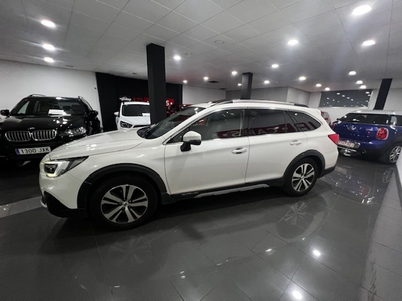 Foto Subaru Outback 17