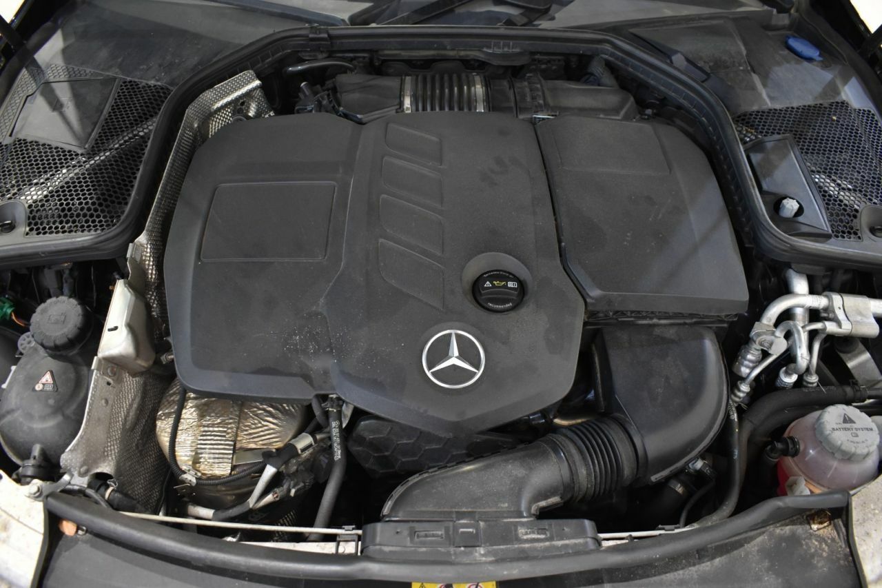 Foto Mercedes-Benz Clase C 31