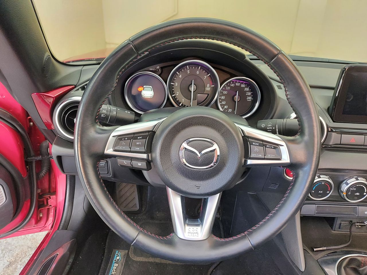 Foto Mazda MX-5 16