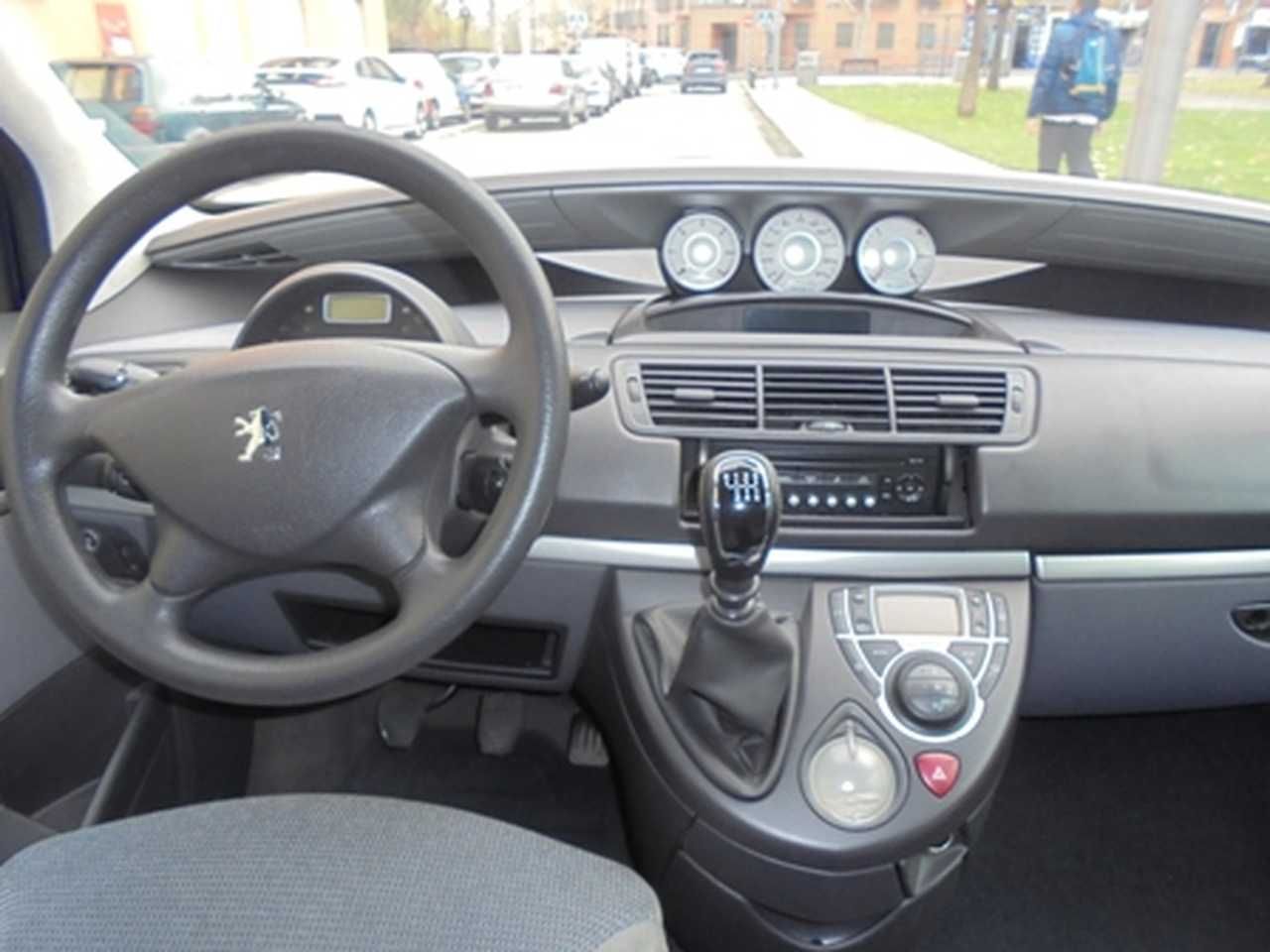 Foto Peugeot 807 12