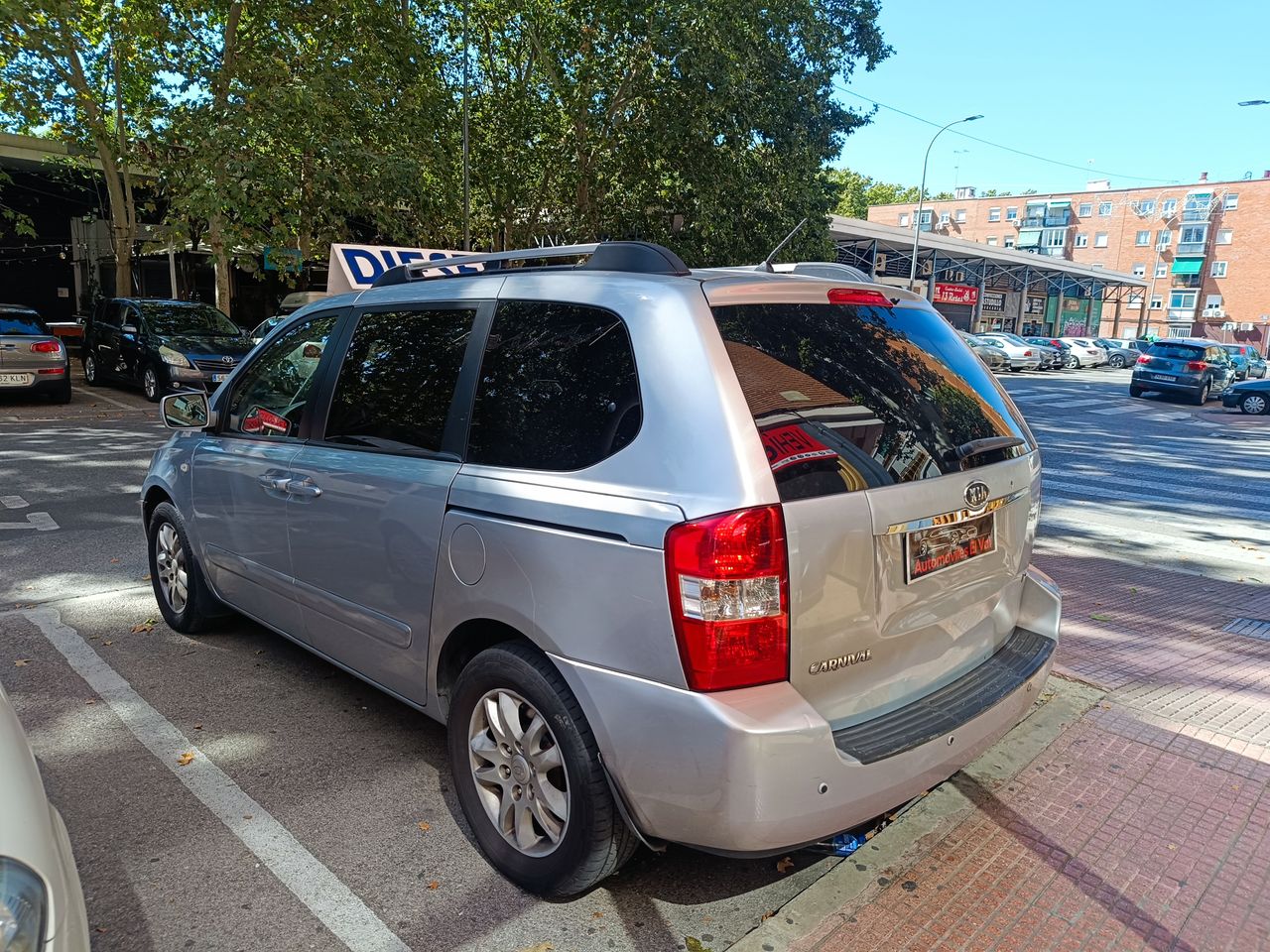 Foto Kia Carnival 5