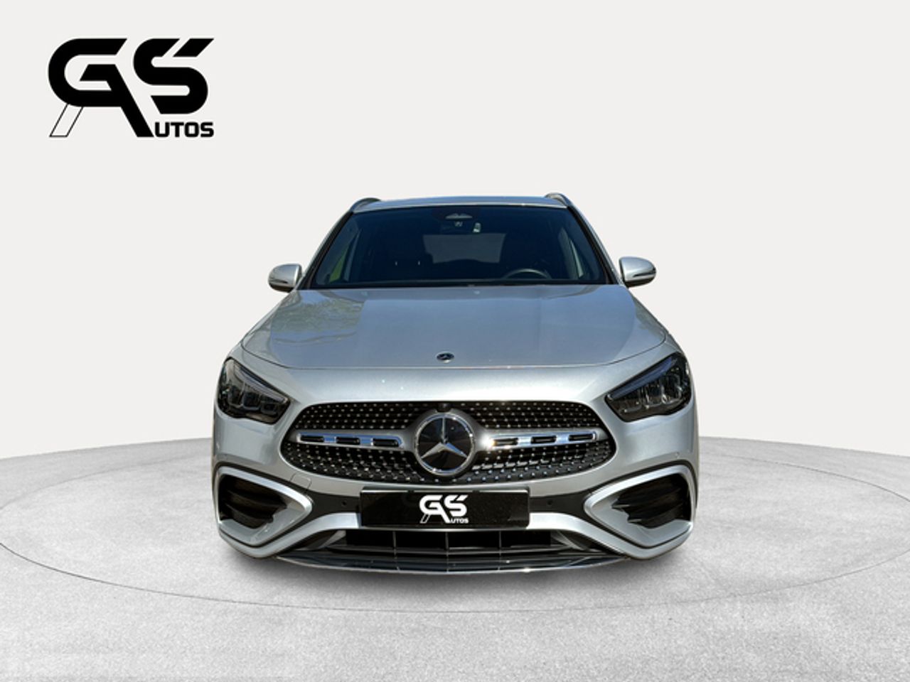 Foto Mercedes-Benz Clase GLA 2