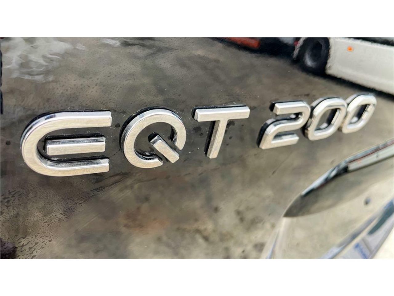 Foto Mercedes-Benz EQT 26