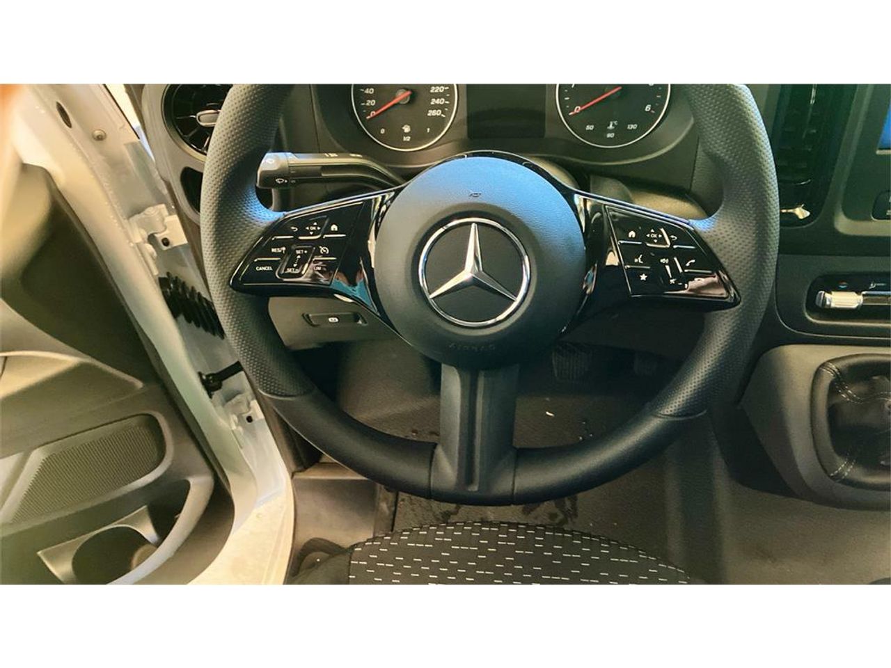 Foto Mercedes-Benz Vito 8