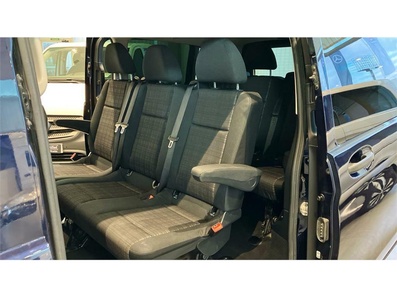 Foto Mercedes-Benz Vito 21