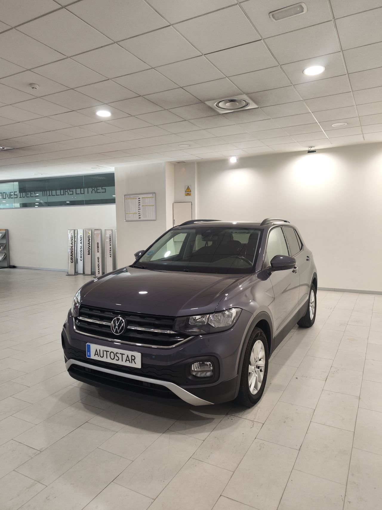 Foto Volkswagen T-Cross 5