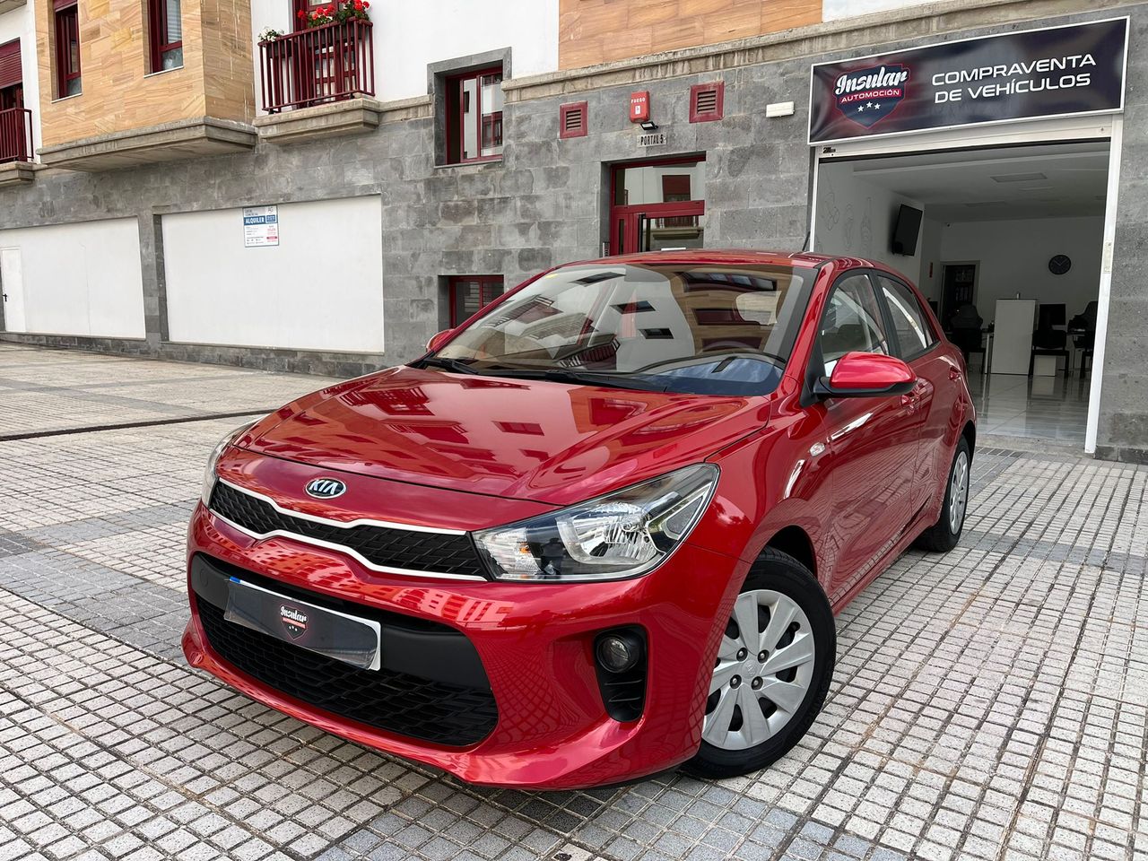 Foto Kia Rio 8