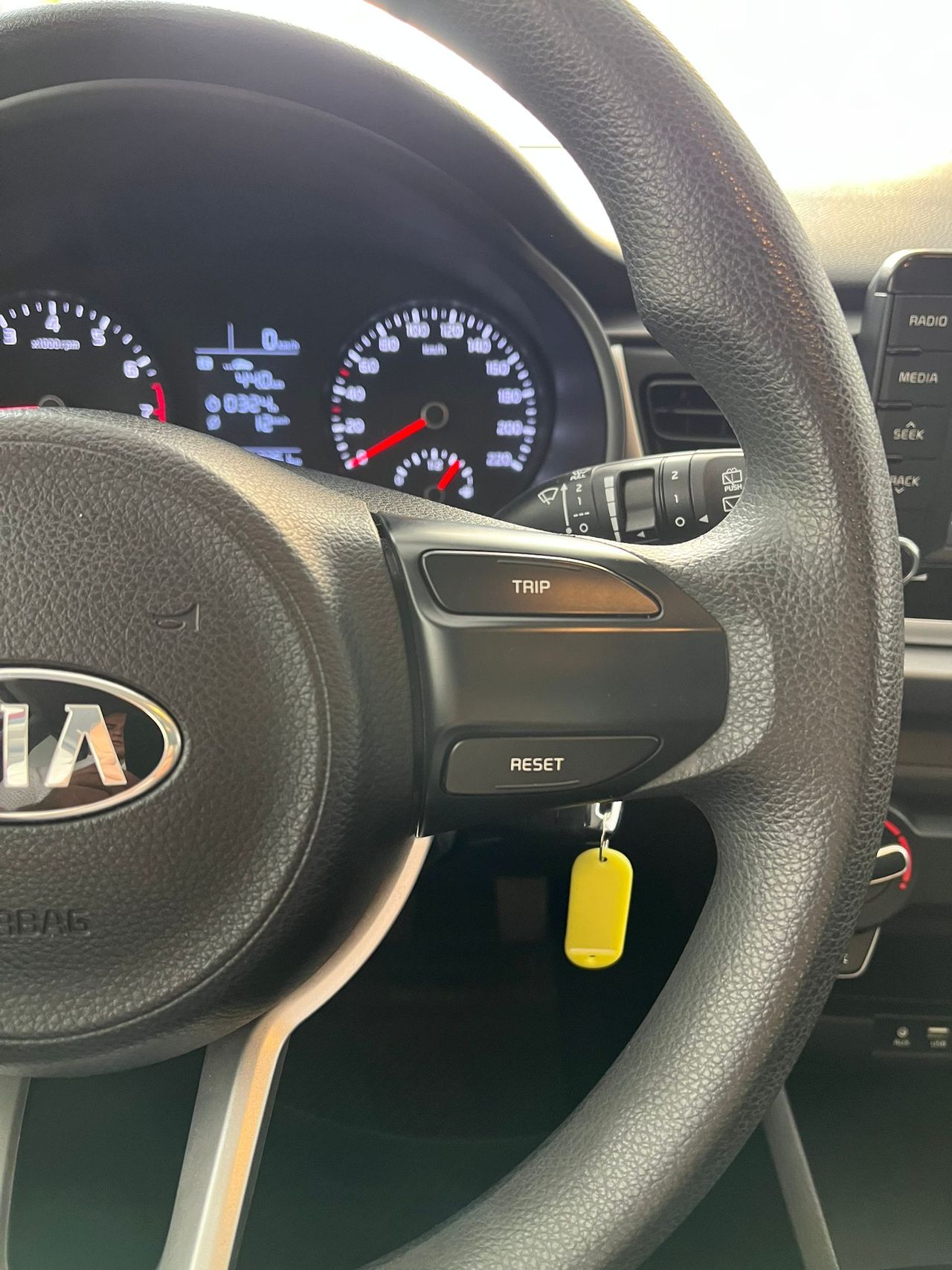 Foto Kia Rio 17