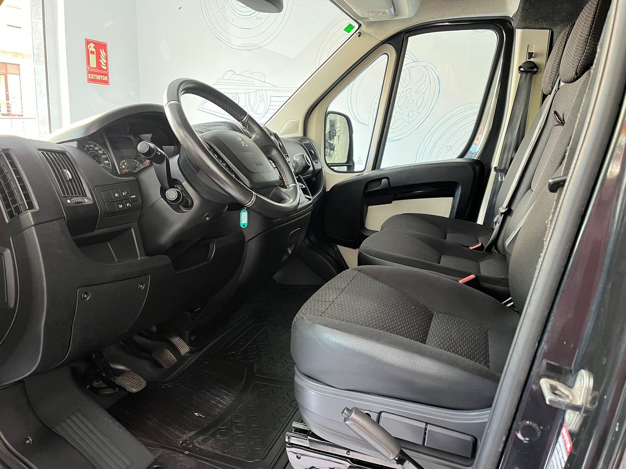 Foto Peugeot Boxer 11