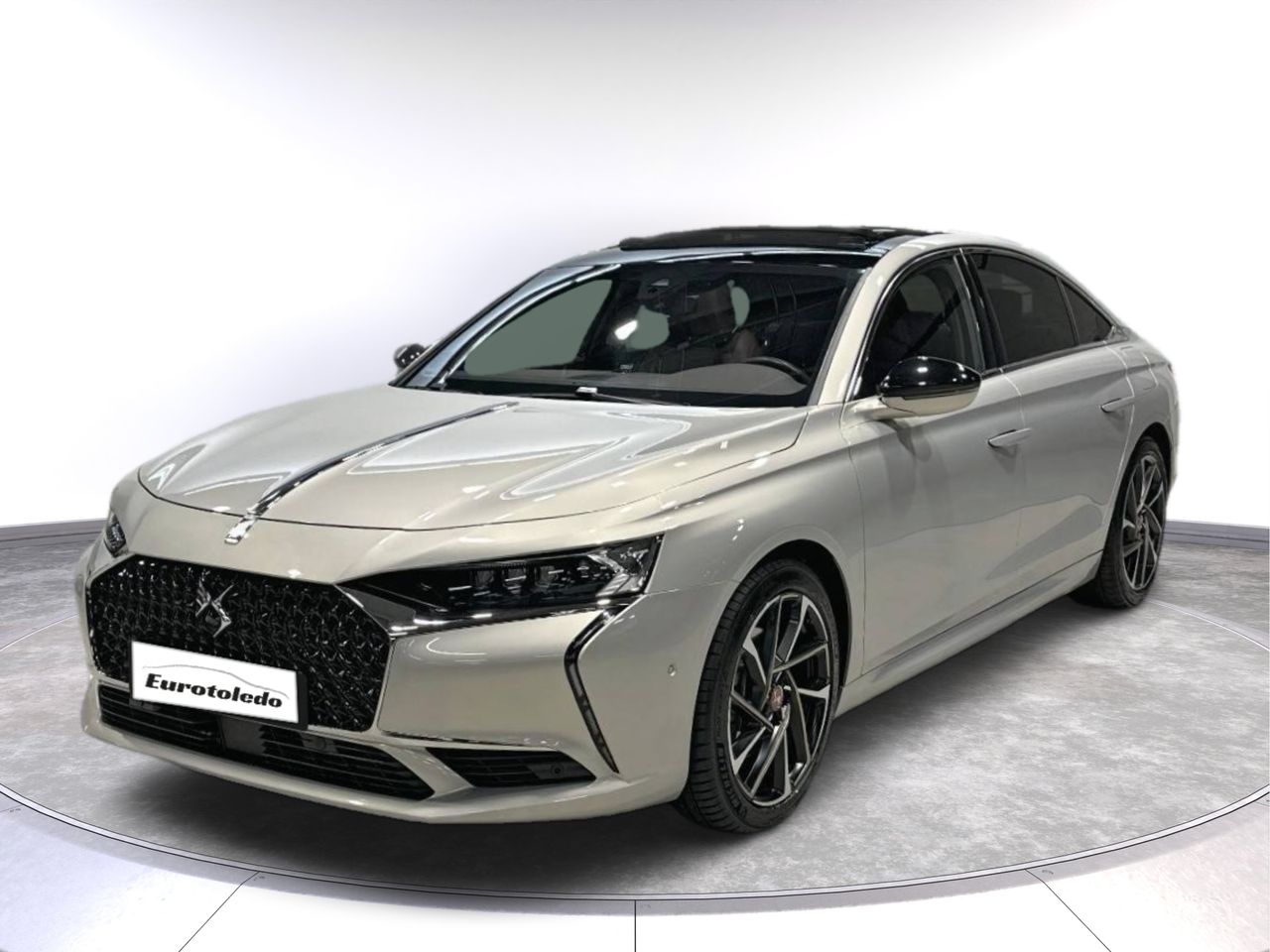 Foto DS Automobiles DS 9 1