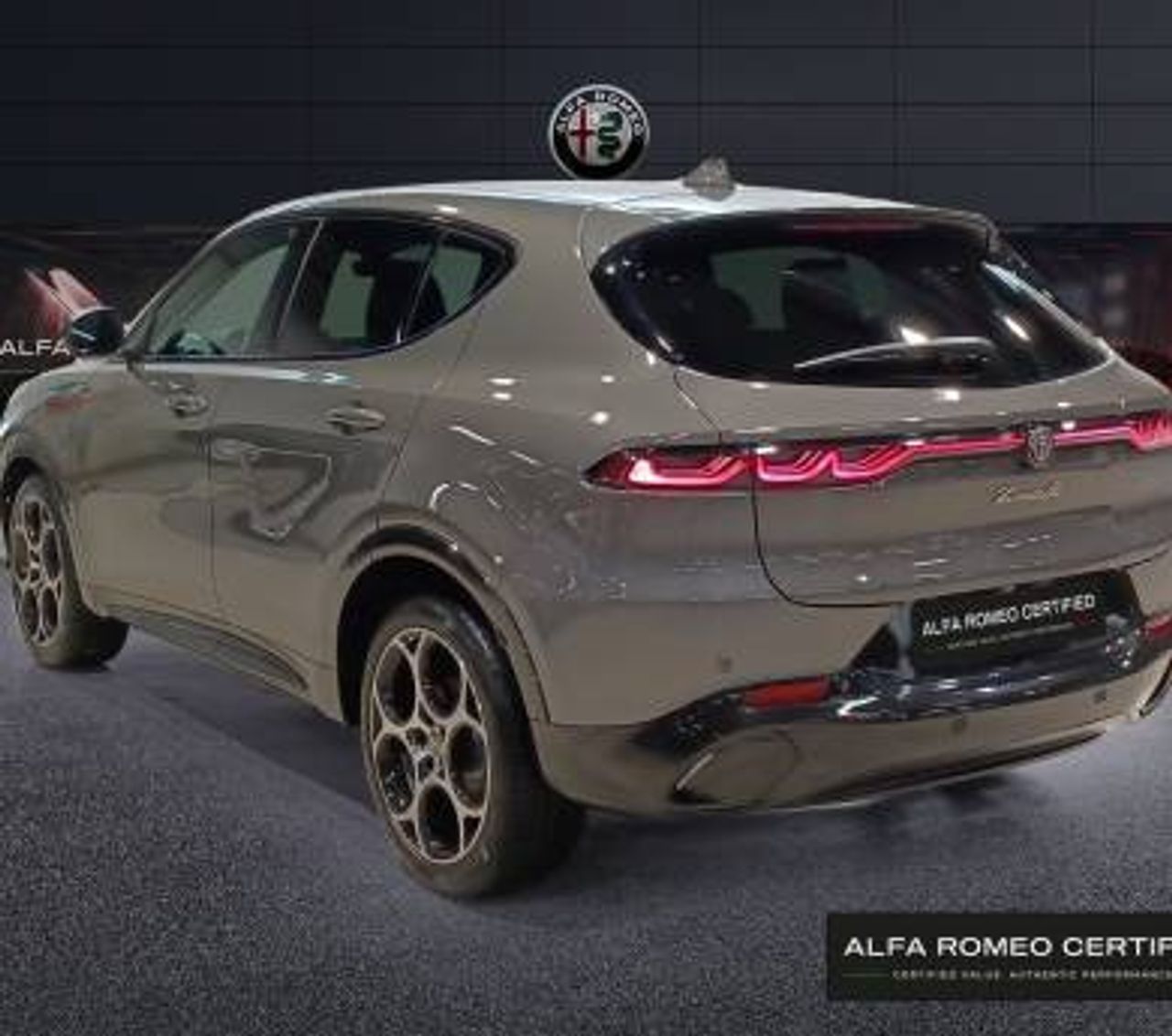 Foto Alfa Romeo Tonale 10