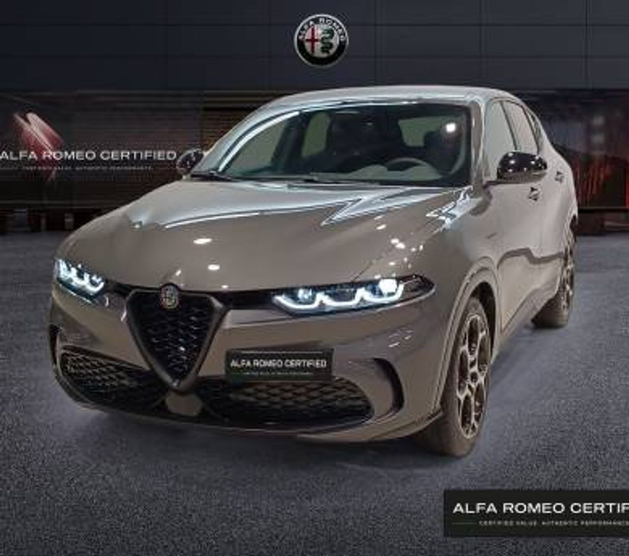 Foto Alfa Romeo Tonale 6