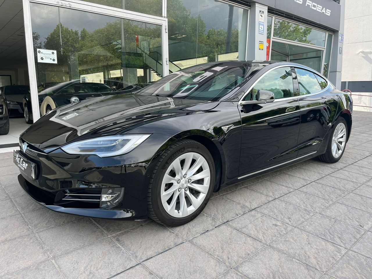 Foto Tesla Model  S 12