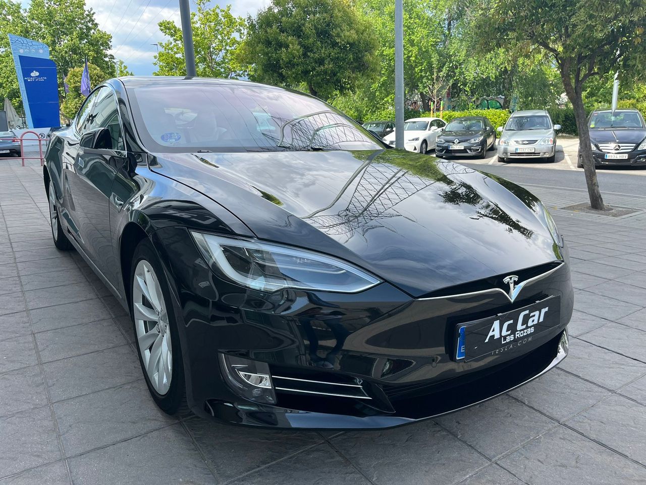Foto Tesla Model  S 15