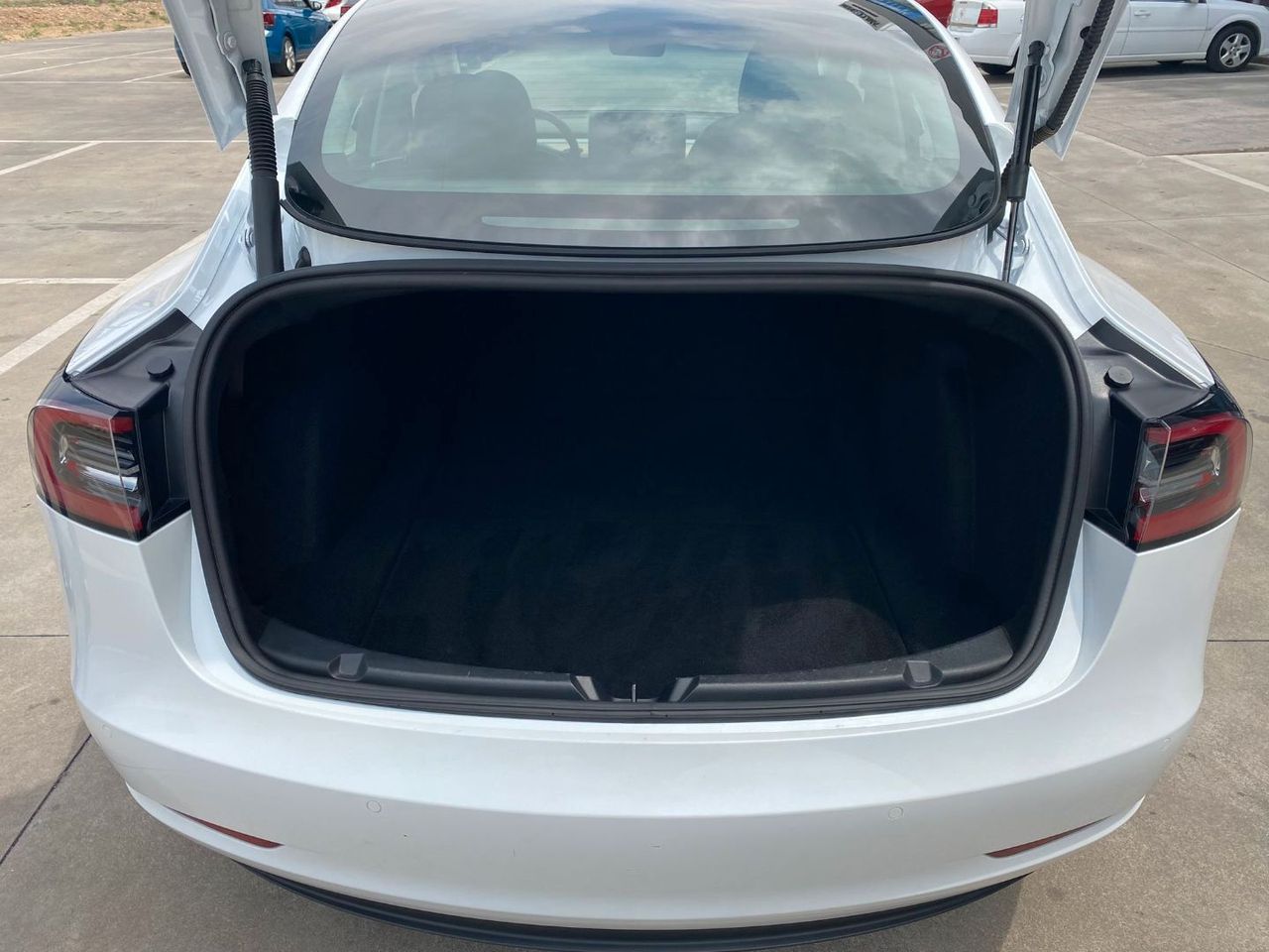 Foto Tesla Model 3 16
