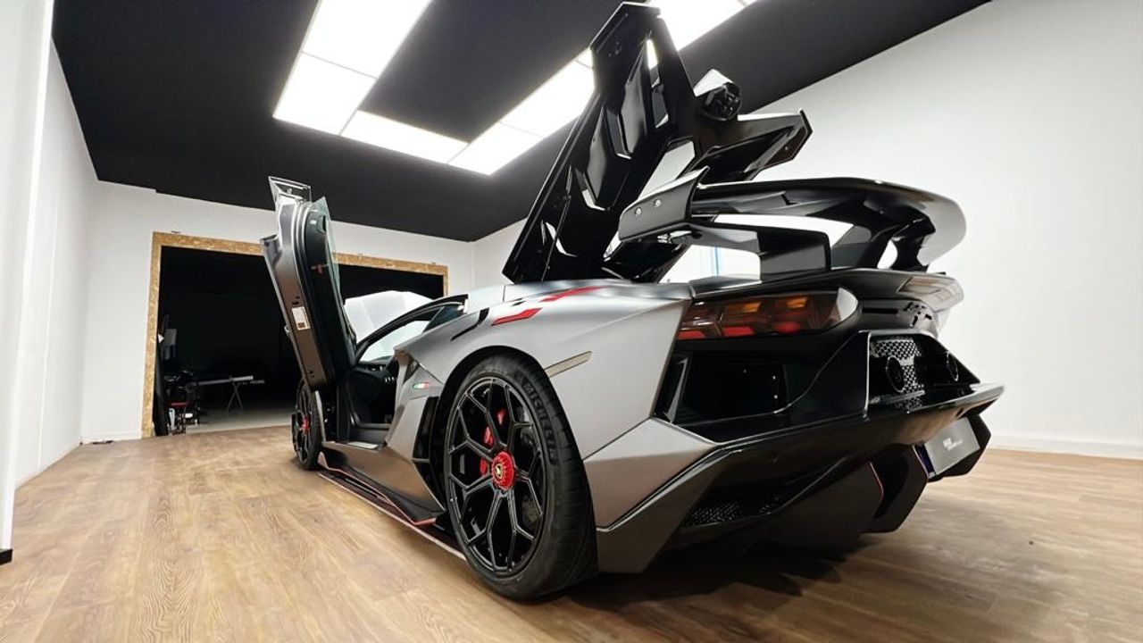 Foto Lamborghini Aventador 3