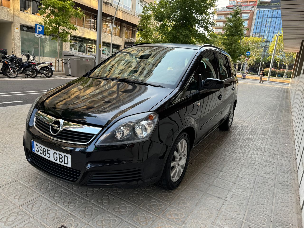 Foto Opel Zafira 1