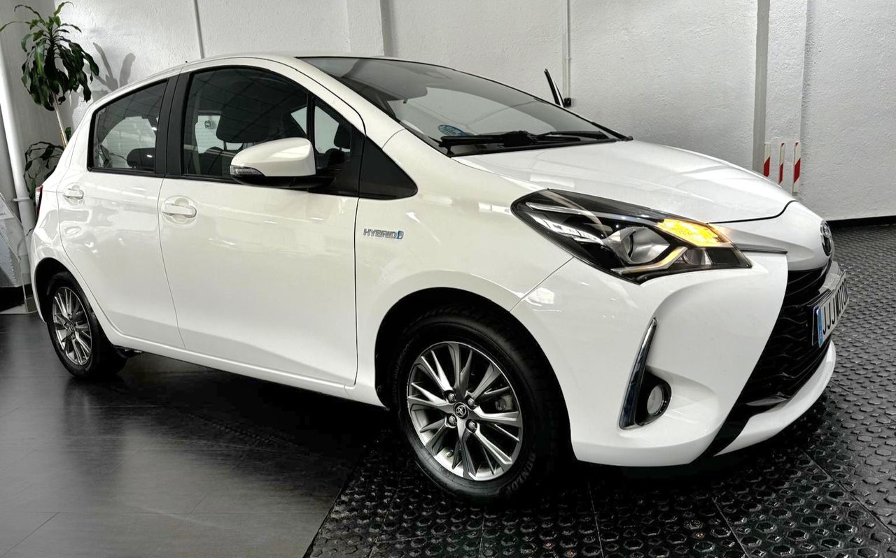 Foto Toyota Yaris 8