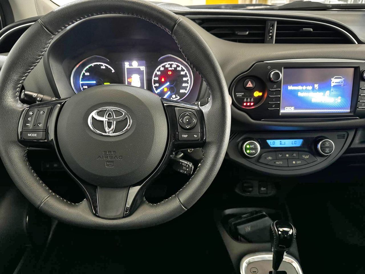 Foto Toyota Yaris 9