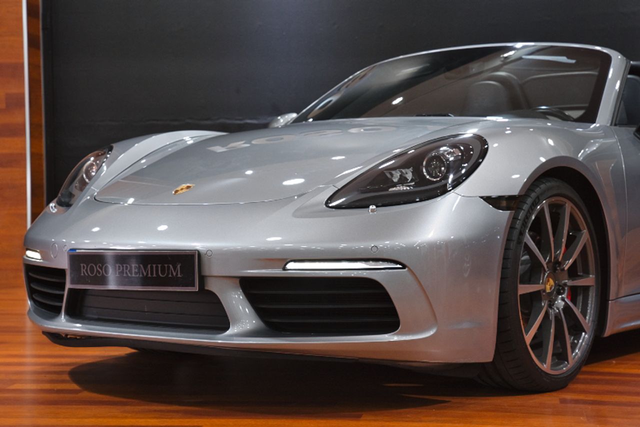 Foto Porsche 718 23