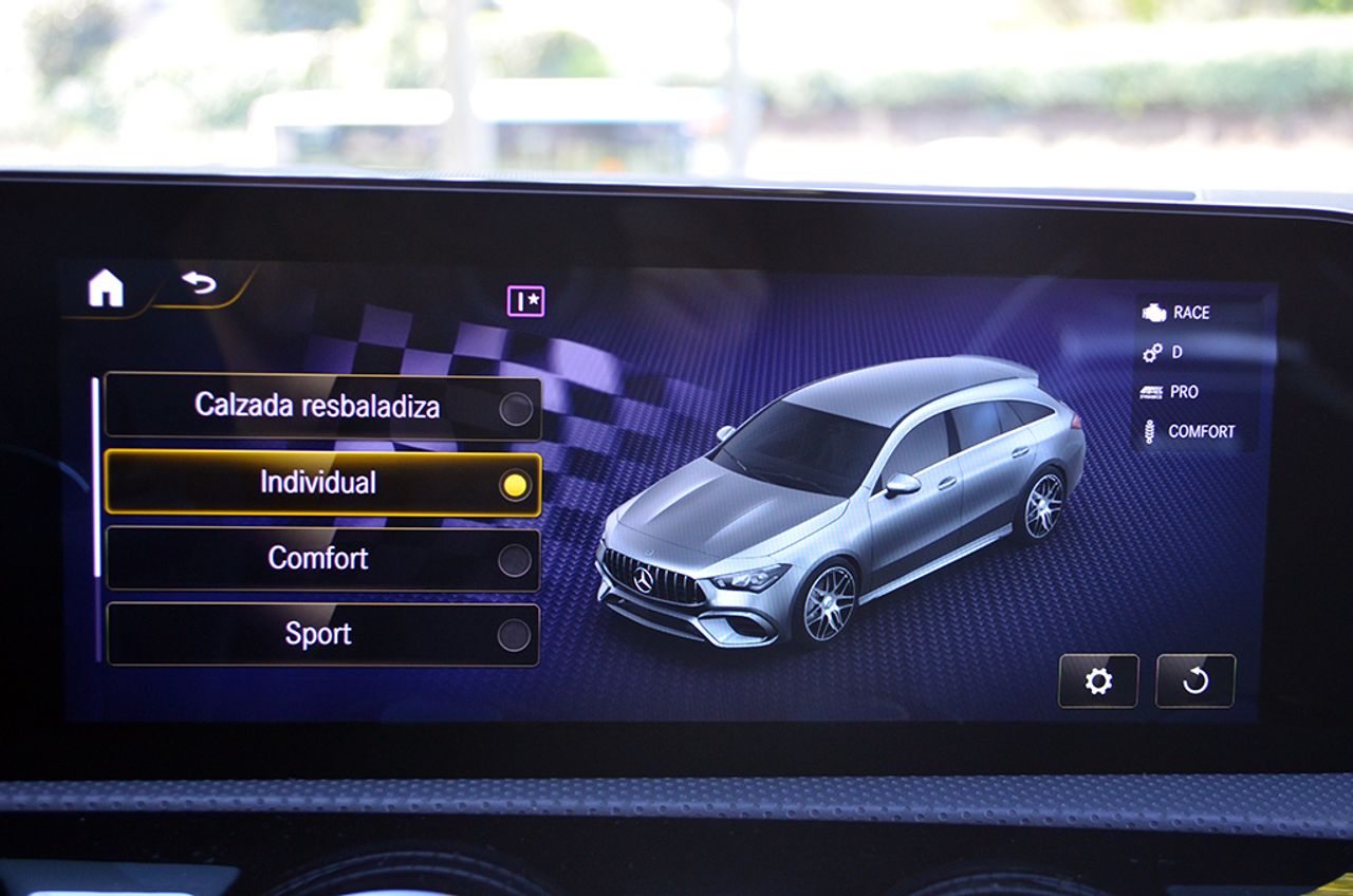 Foto Mercedes-Benz Clase CLA 104