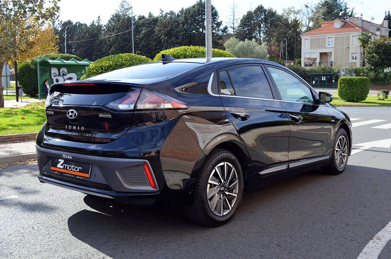 Foto Hyundai IONIQ 3