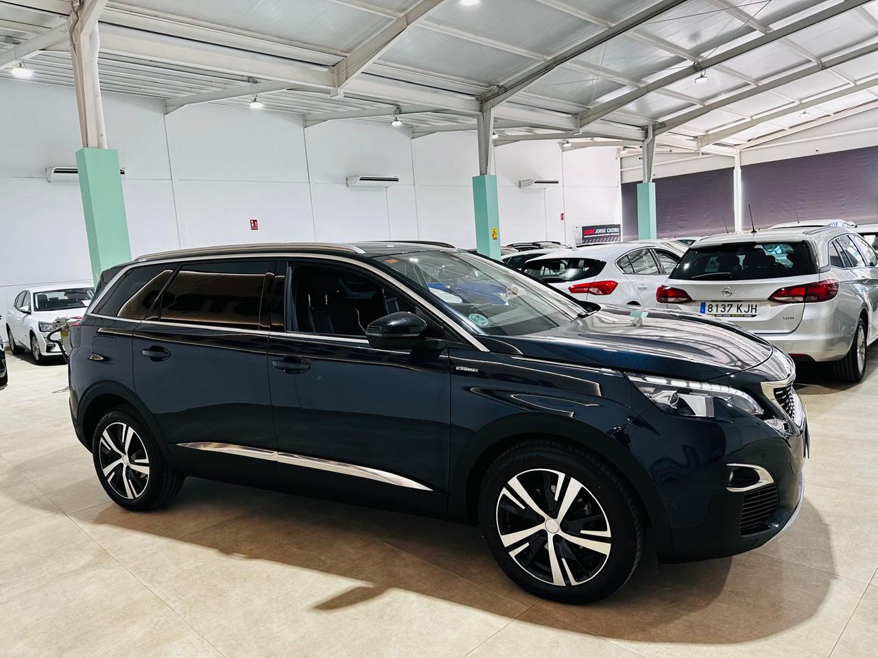 Foto Peugeot 5008 8