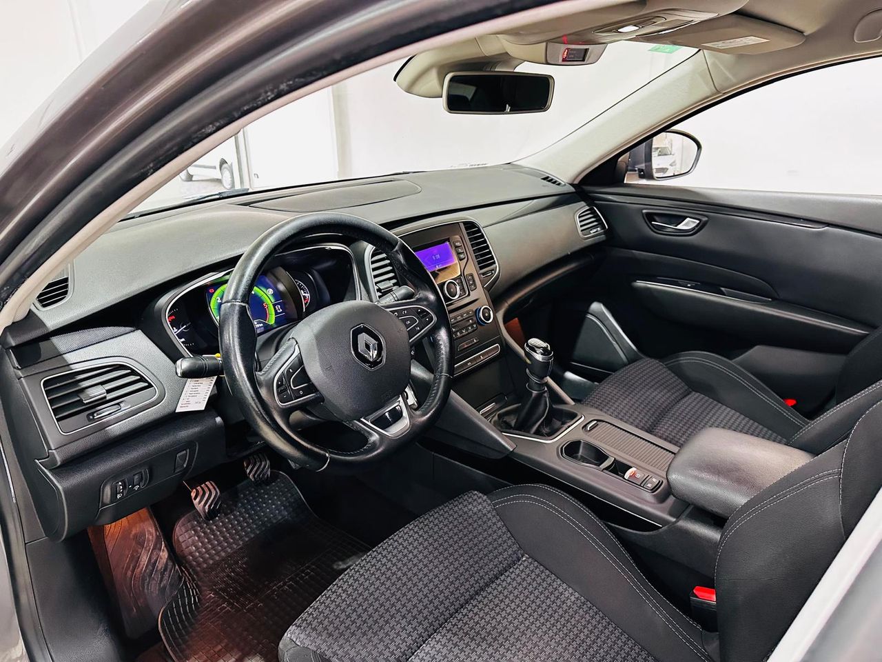 Foto Renault Talisman 23