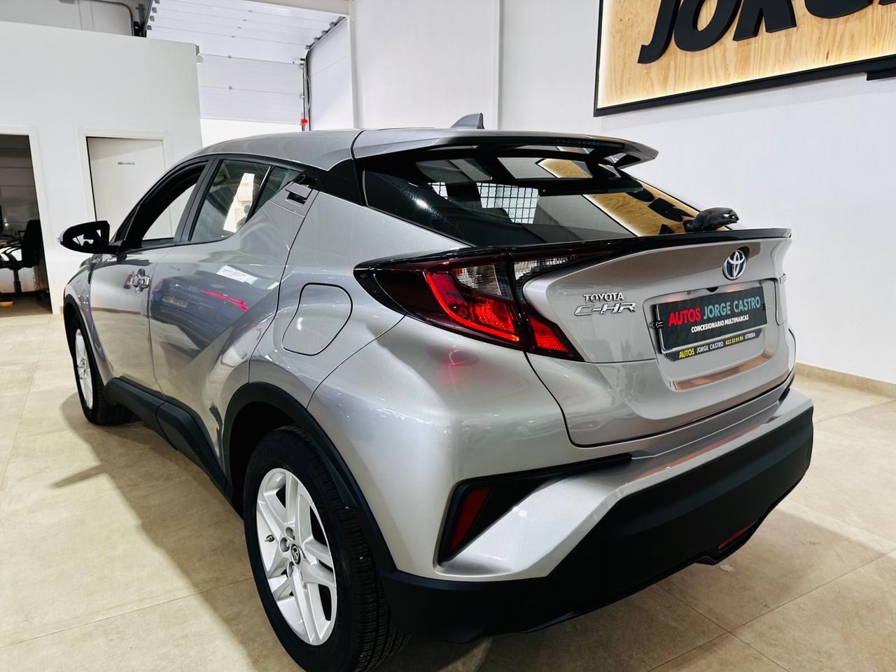 Foto Toyota C-HR 33