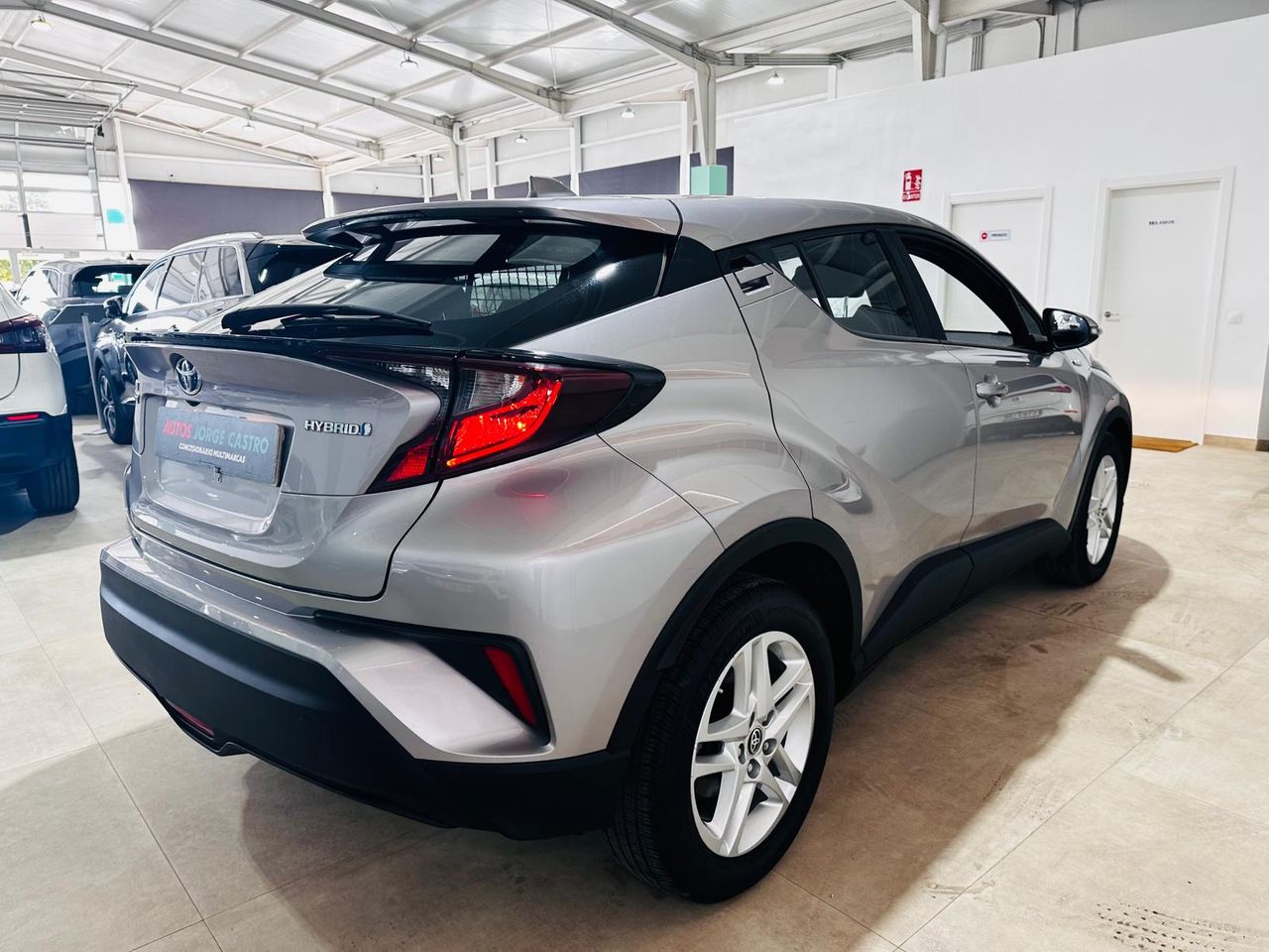 Foto Toyota C-HR 9