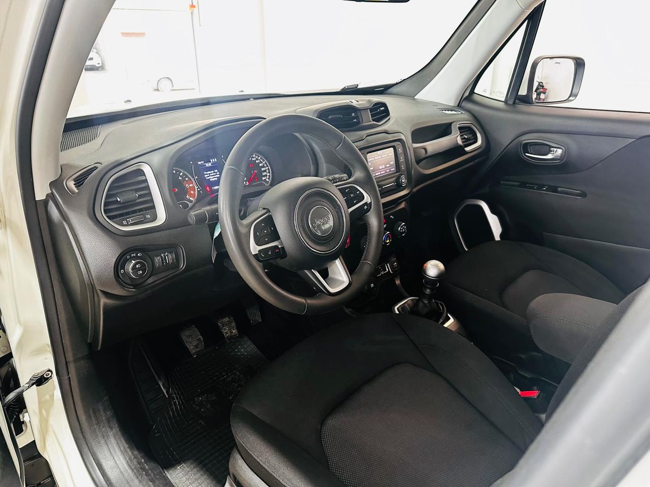 Foto Jeep Renegade 18