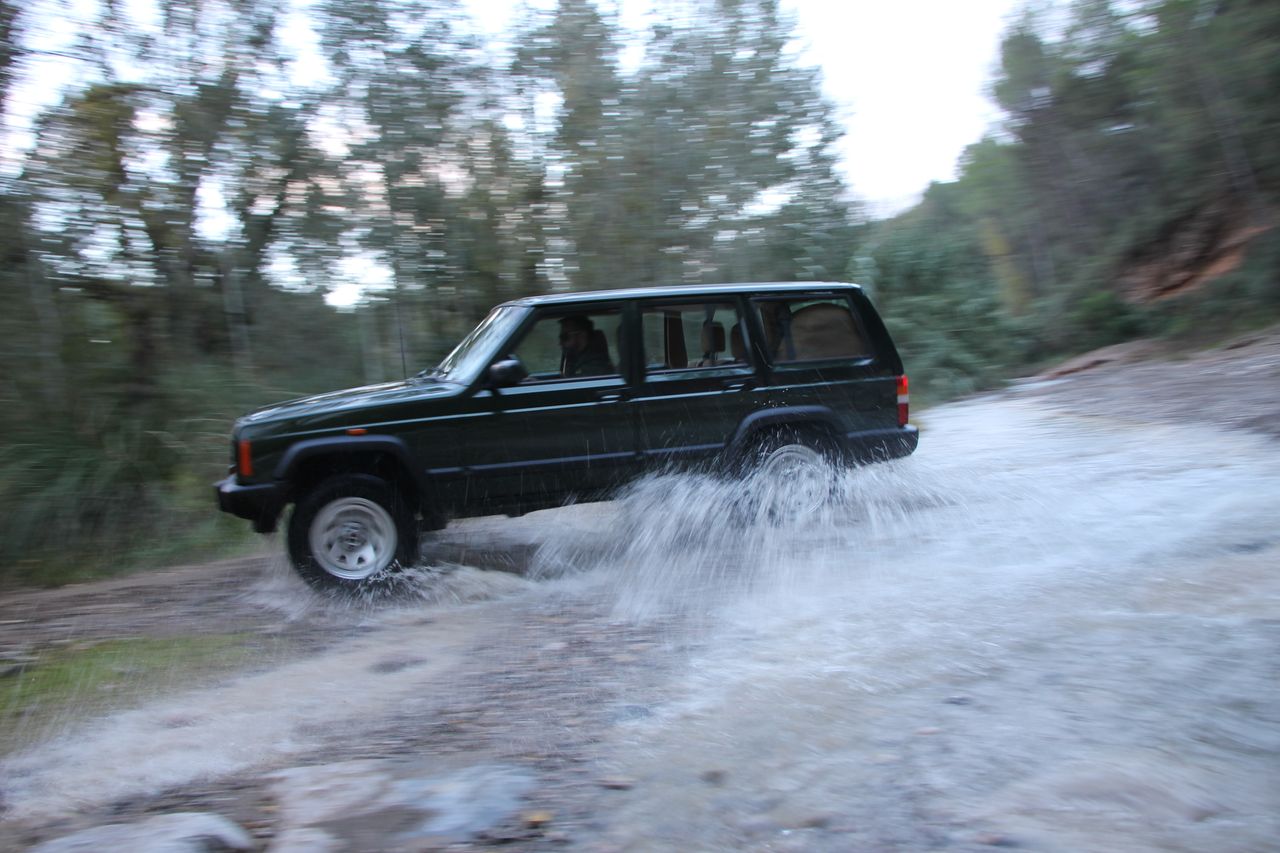 Foto Jeep Cherokee 10