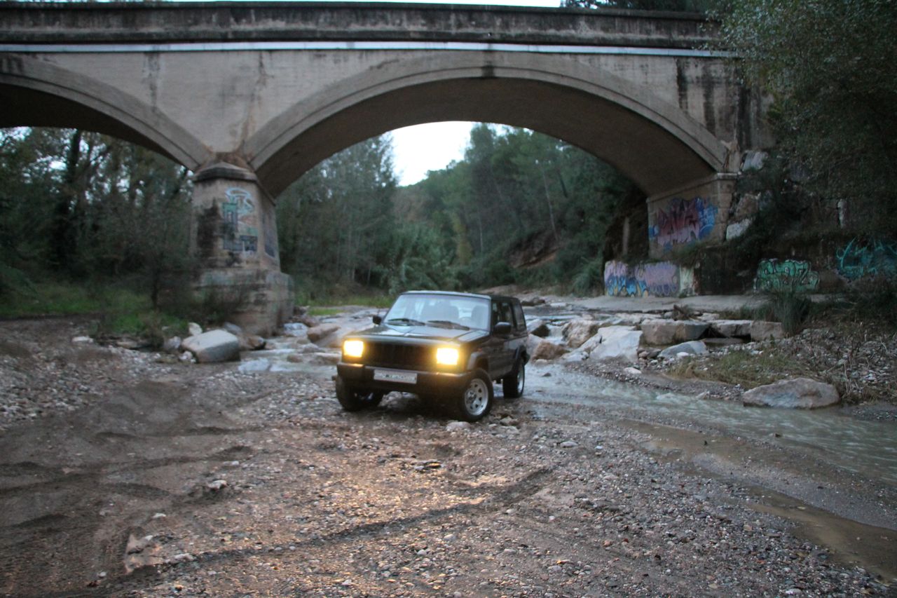 Foto Jeep Cherokee 20