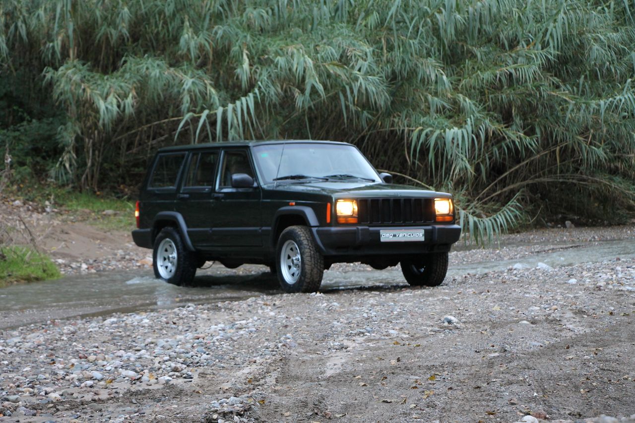 Foto Jeep Cherokee 21