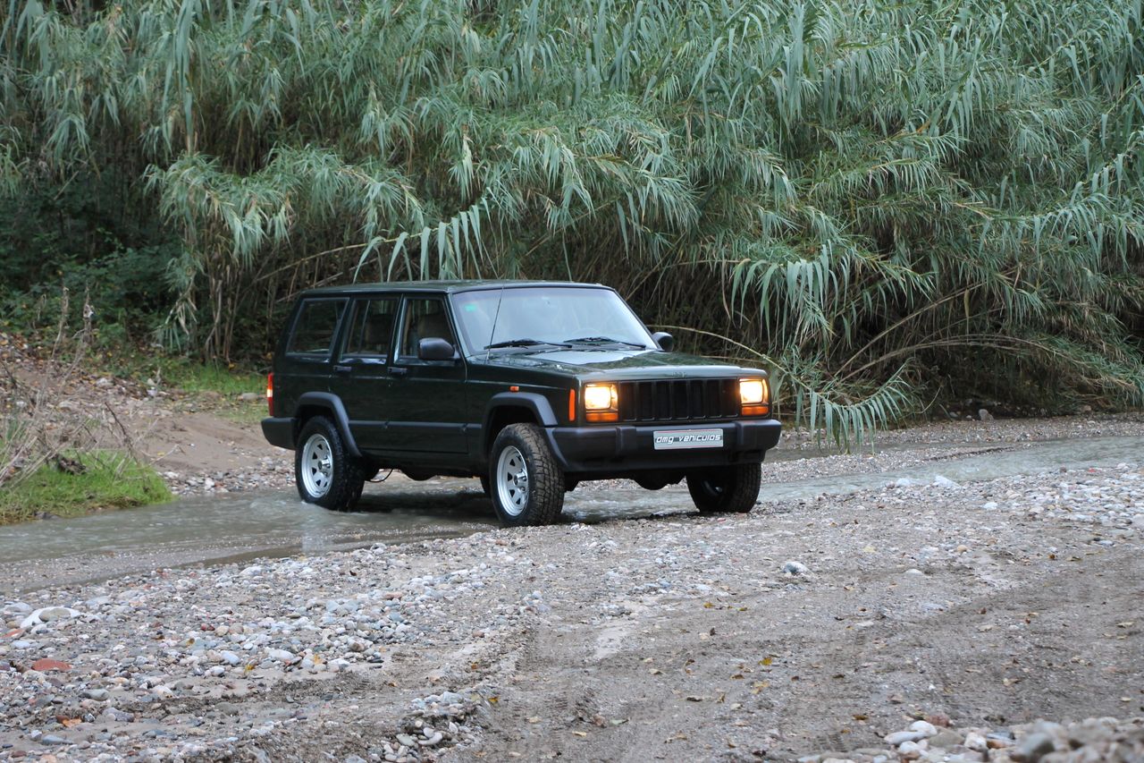 Foto Jeep Cherokee 22