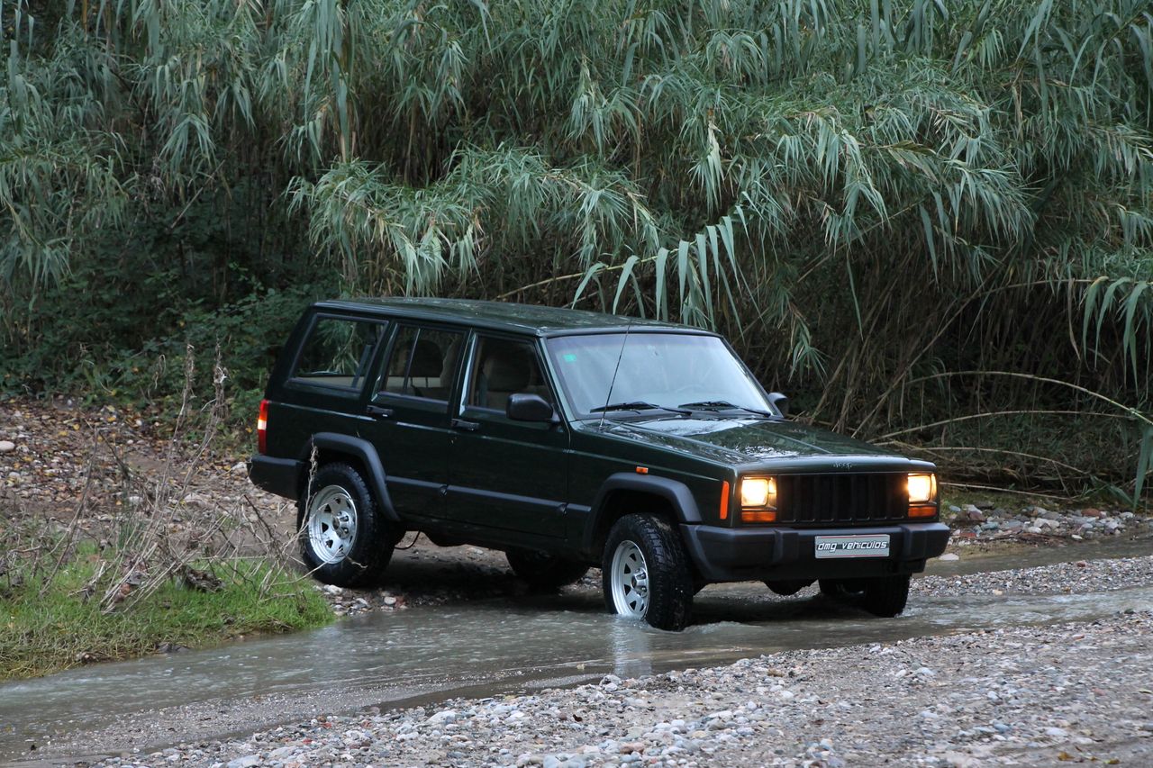 Foto Jeep Cherokee 29