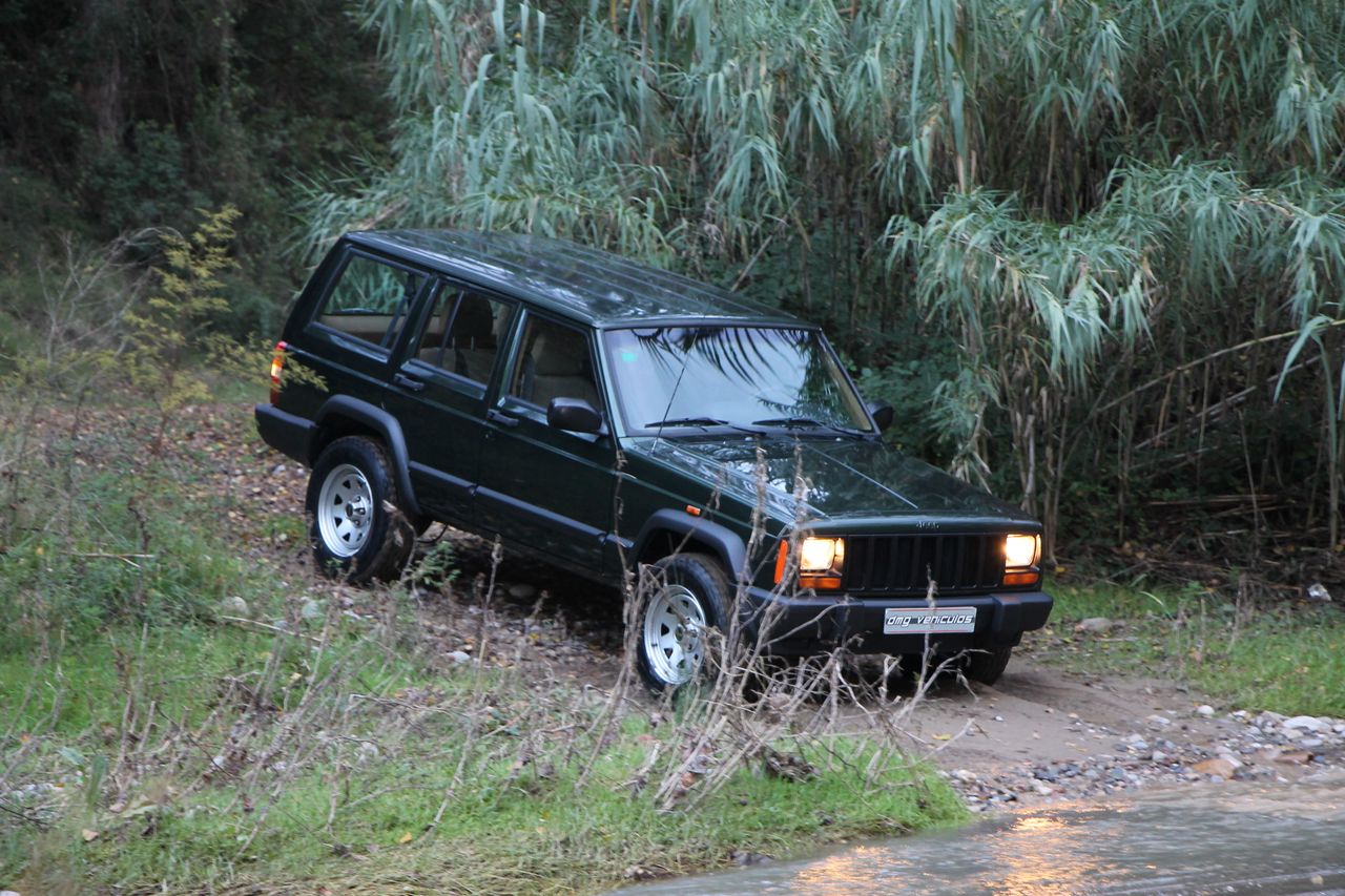 Foto Jeep Cherokee 31