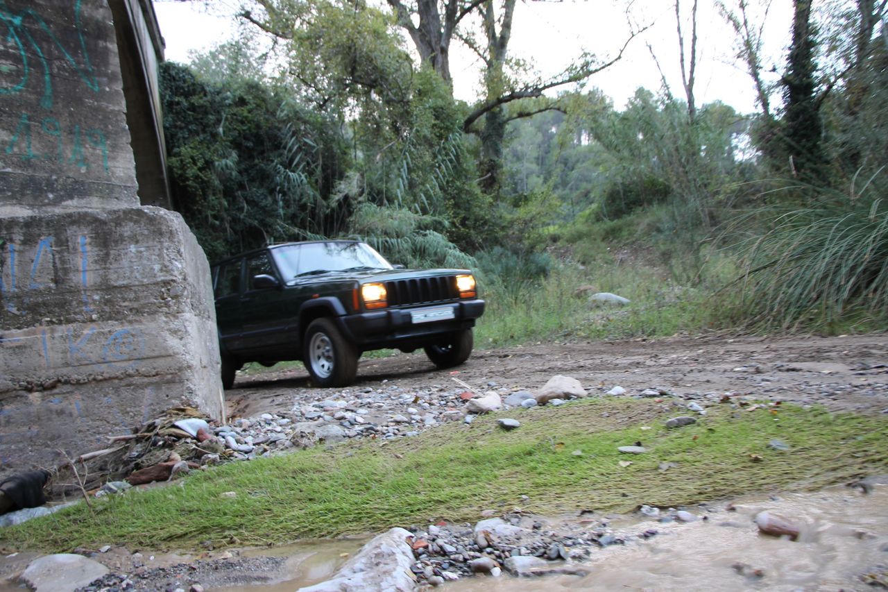 Foto Jeep Cherokee 36