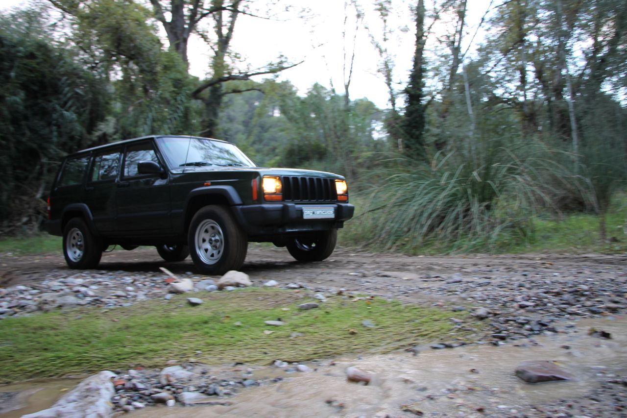 Foto Jeep Cherokee 37