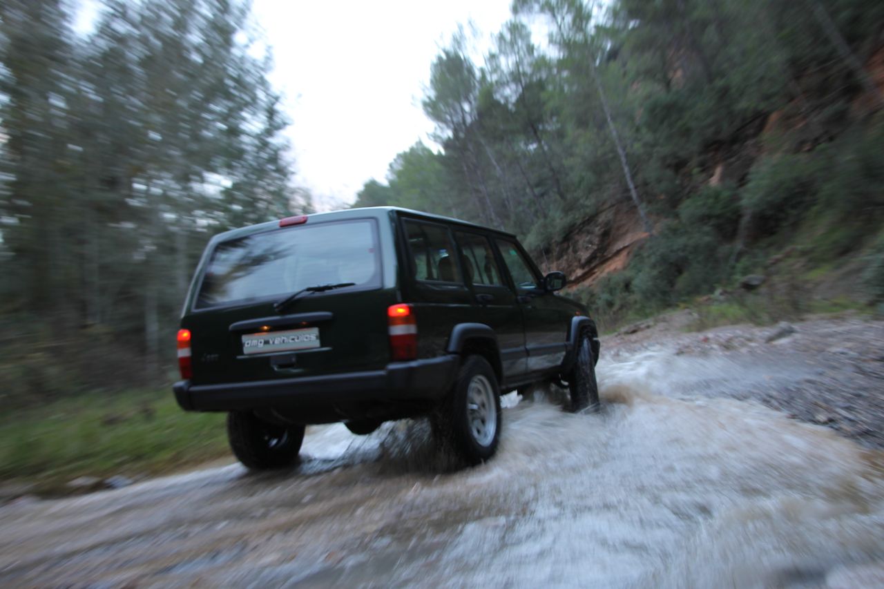 Foto Jeep Cherokee 42