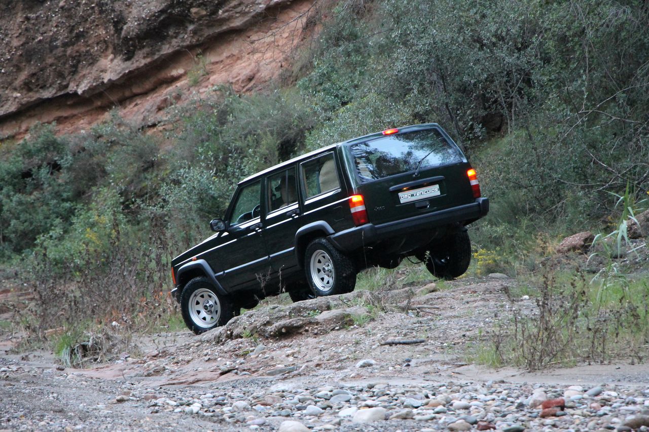 Foto Jeep Cherokee 47