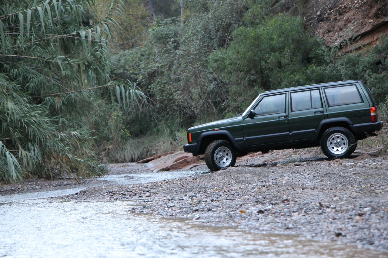 Foto Jeep Cherokee 50