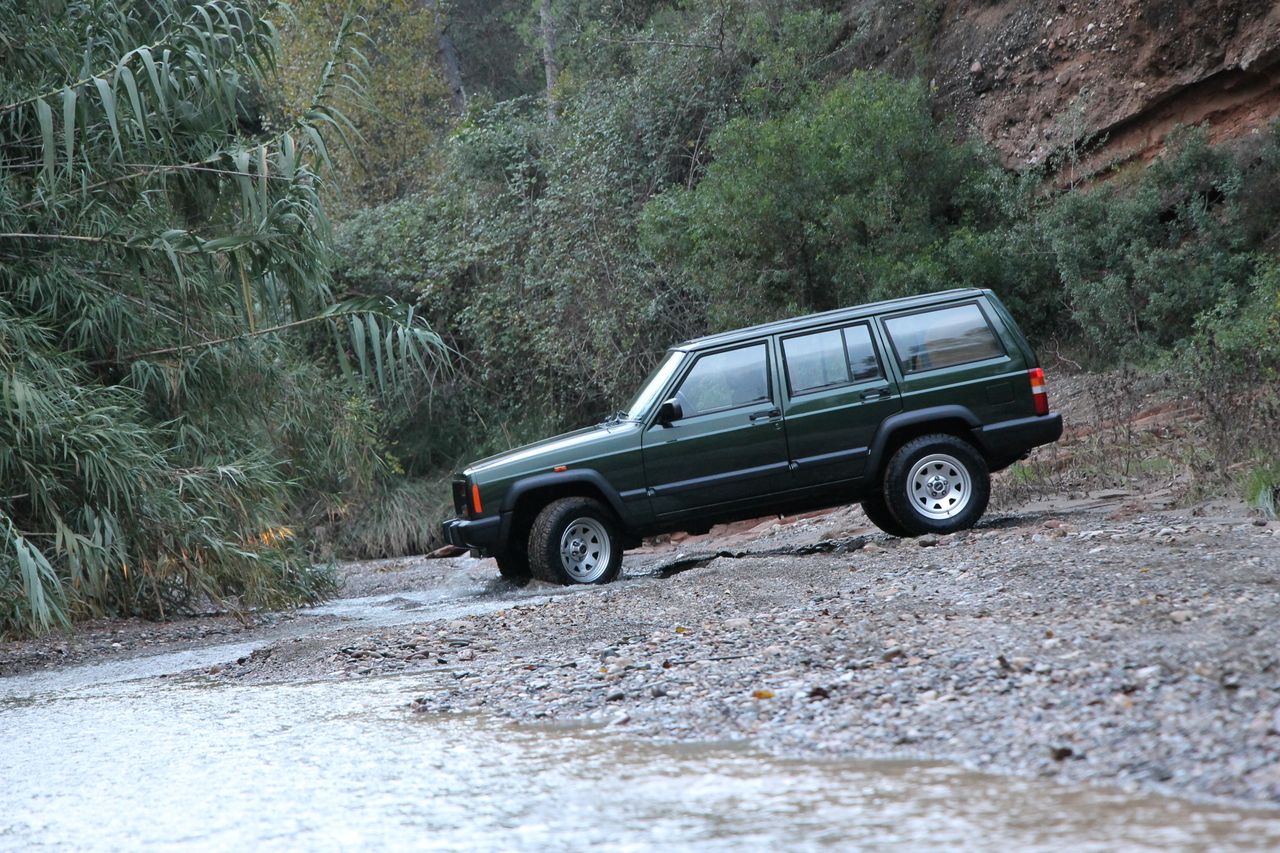 Foto Jeep Cherokee 51