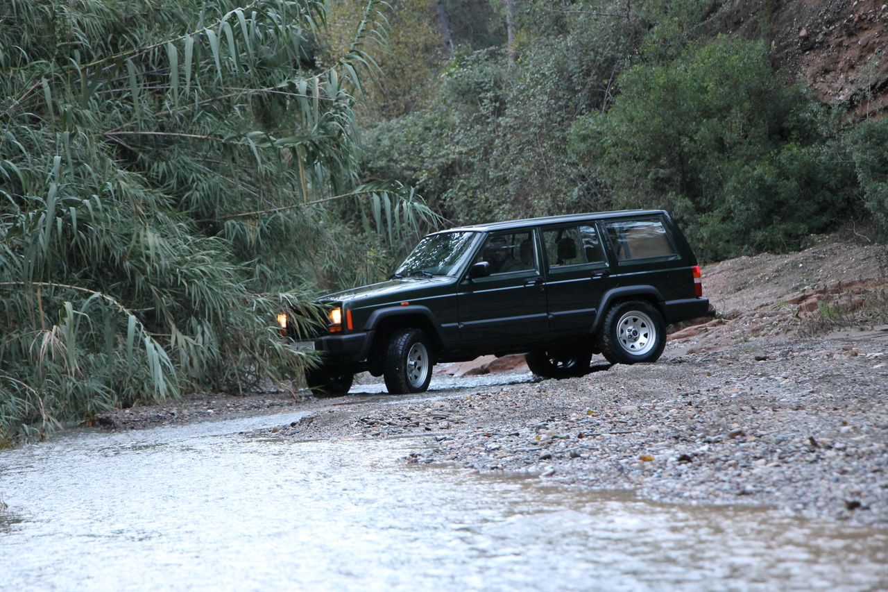 Foto Jeep Cherokee 53