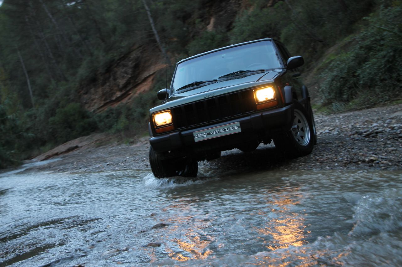 Foto Jeep Cherokee 66