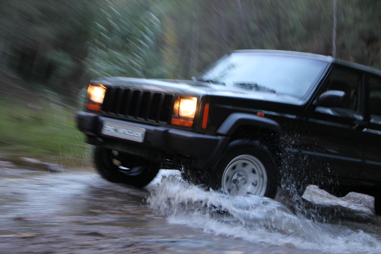 Foto Jeep Cherokee 68