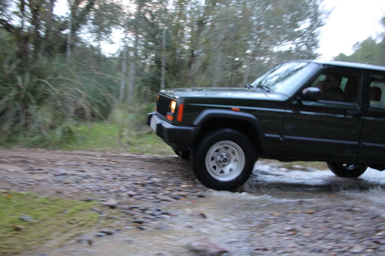 Foto Jeep Cherokee 70