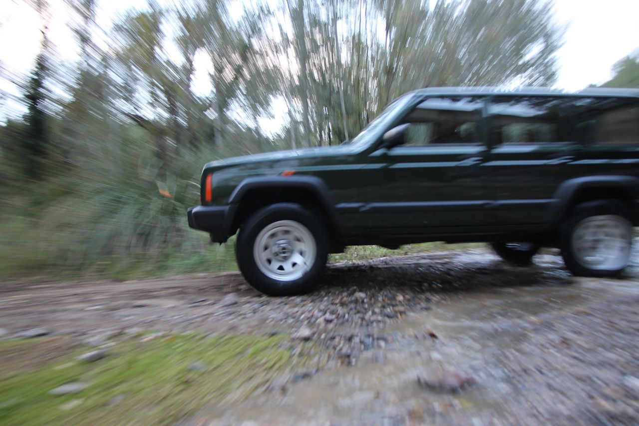 Foto Jeep Cherokee 71