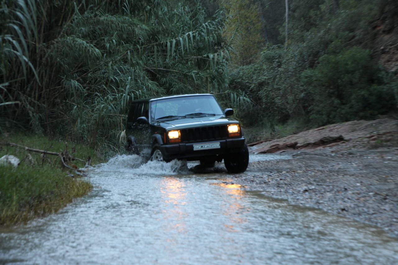 Foto Jeep Cherokee 77