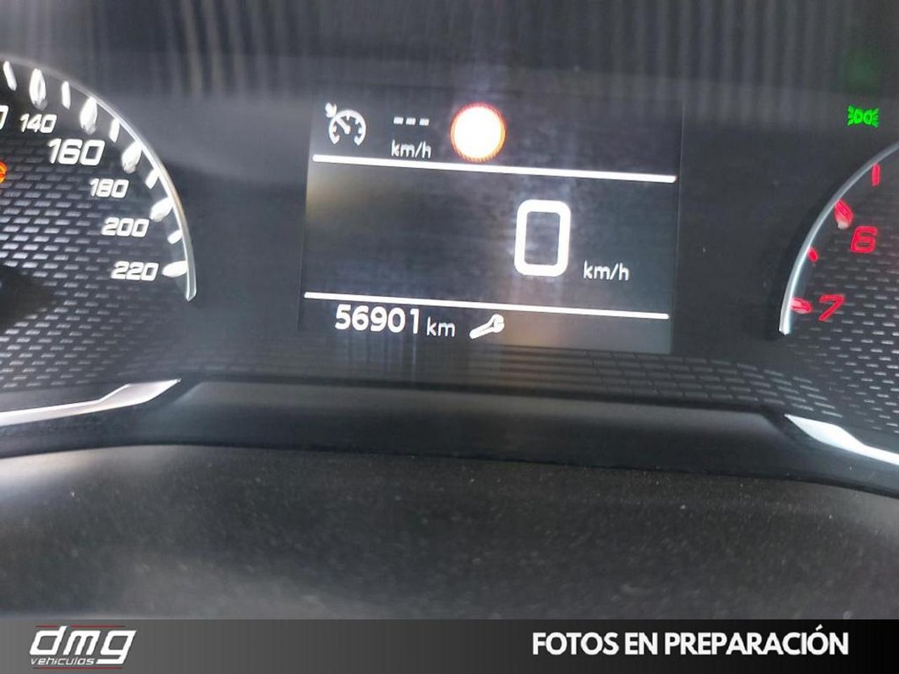 Foto Peugeot 208 8